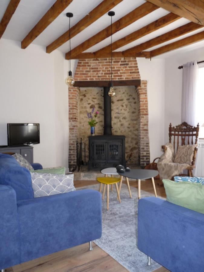 Een Prachtige Gite In Frankrijk Chez Gerard Vieilleville エクステリア 写真