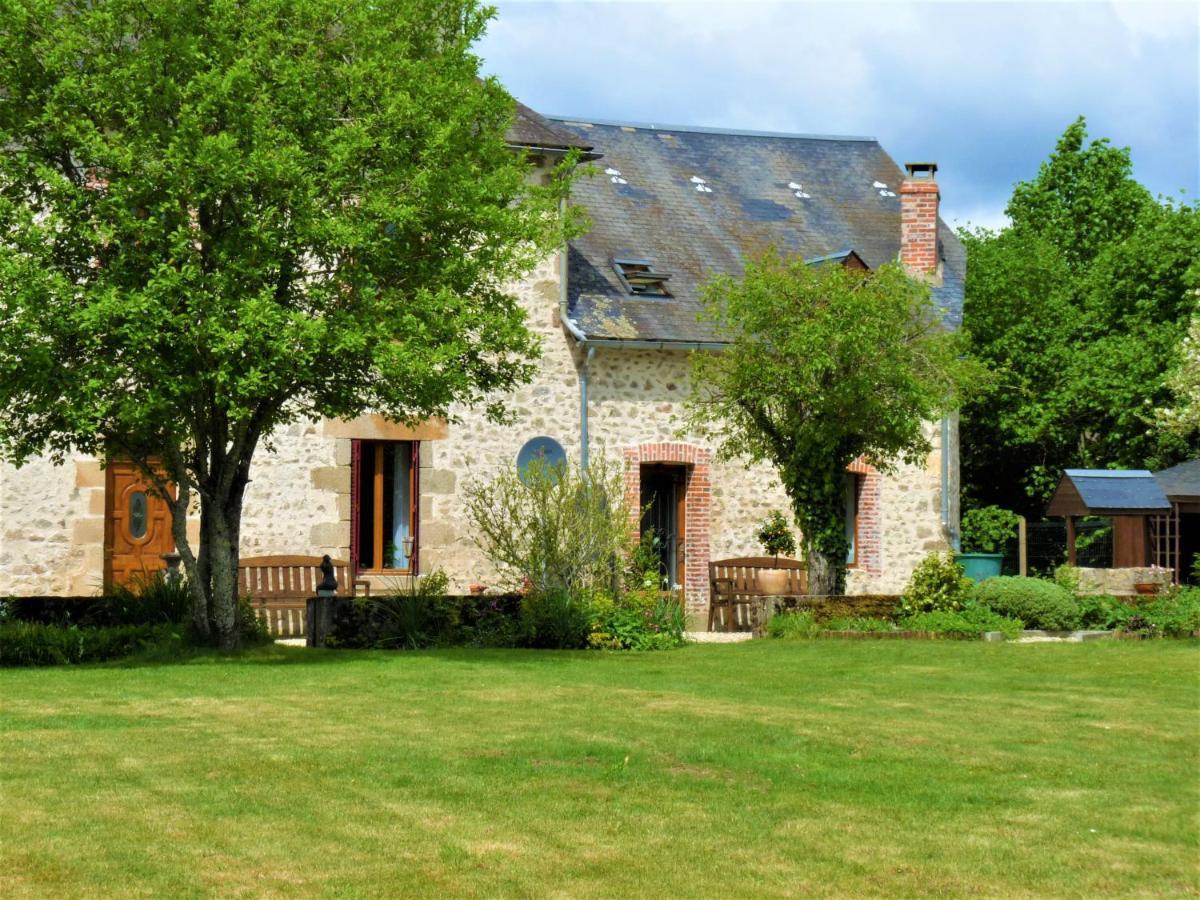 Een Prachtige Gite In Frankrijk Chez Gerard Vieilleville エクステリア 写真